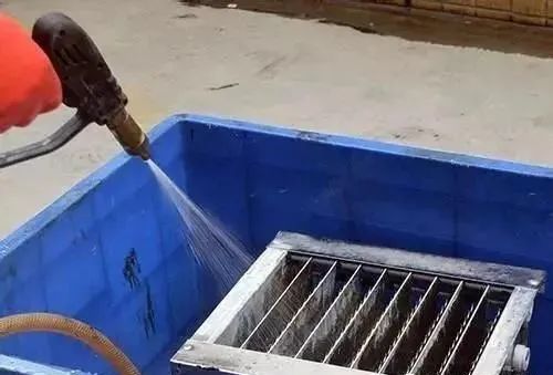 油煙凈化器老化了怎么辦？環保設備廠家給出專業建議